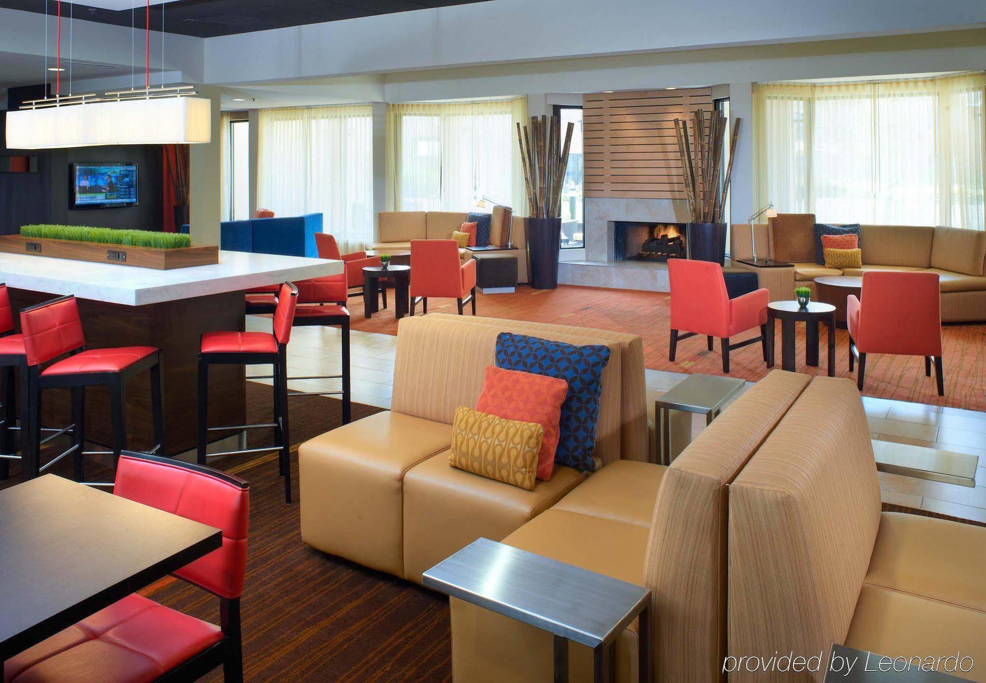 Hotel Courtyard By Marriott Indianapolis Airport Exterior foto