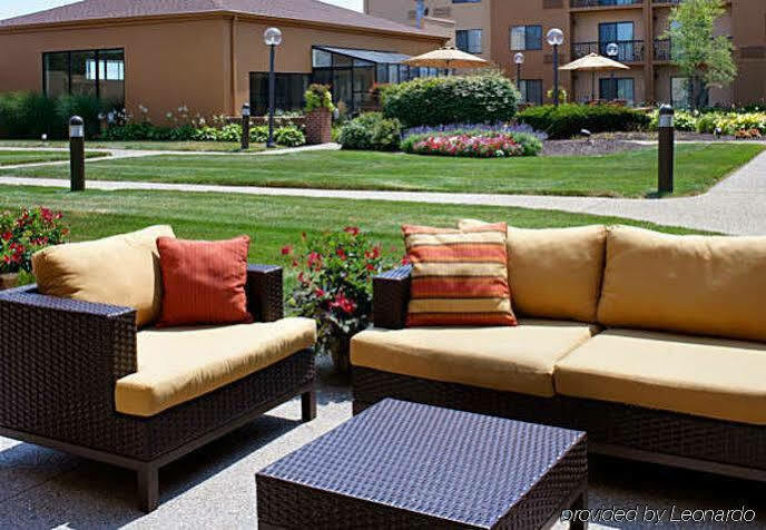 Hotel Courtyard By Marriott Indianapolis Airport Exterior foto